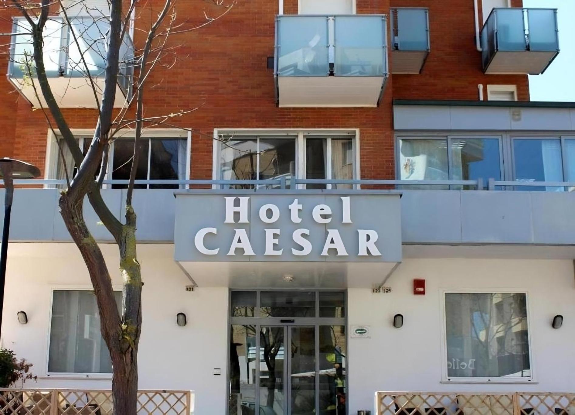 凯撒酒店 佩萨罗 外观 照片